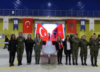 Certifikohet ekipi i ushtrisë së Shqipërisë për drejtimin e dronëve Bayraktar