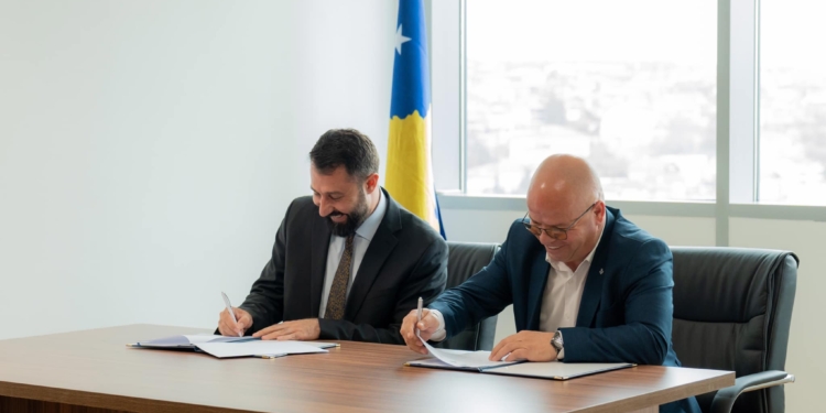 Ndahen tetë milionë euro për 11 komuna të Kosovës