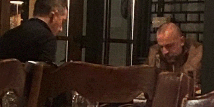 Gjuriq reagon pasi iu publikua fotografia me Radoiçiqin: S’e kam ndërmend t’i kërkoj falje Kurtit e as Sveçlës