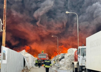 Digjet fabrika e plastikës brenda Parkut të Biznesit në Drenas