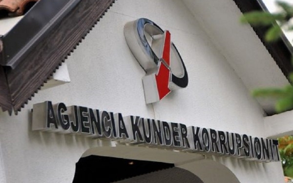 Mbi 2 mijë mjekë e profesorë obligohen ta deklarojnë pasurinë në APK