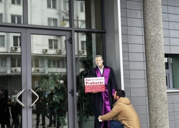 Aksioni i PSD-së para Kuvendit, kundërshtohet votimi i Ligjit për KPK-në