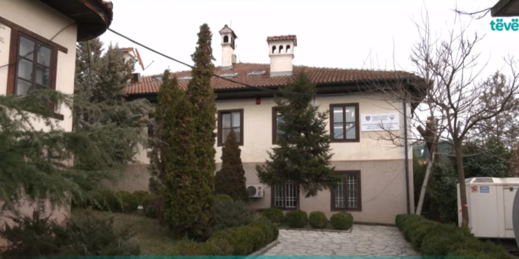 Pak mjekë e profesorë deklarojnë pasurinë