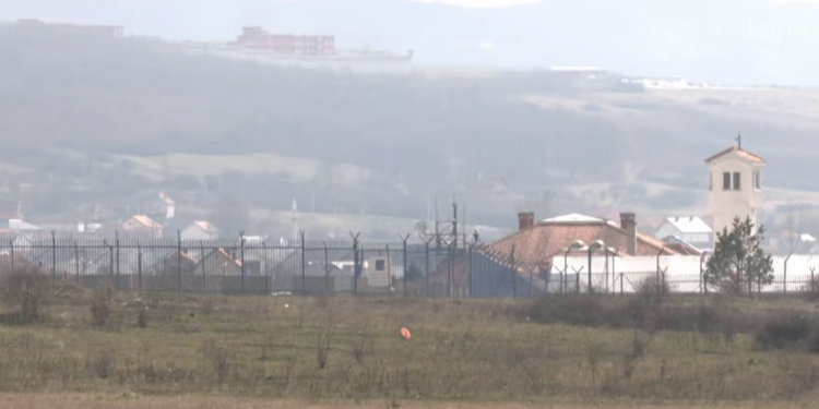 Ish-aeroporti i Dumoshit në shërbim të FSK-së, llapjanët i gëzohen vendimit