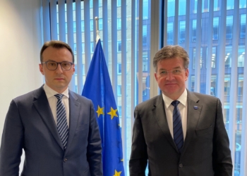 Fillon takimi Lajçak – Petkoviq në Bruksel