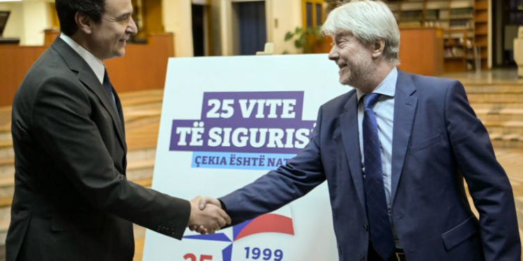 Kurti: Synim të qartë dhe përkushtim për rrugën euroatlantike të Kosovës