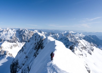 Nxirret trupi i pajetë i një turiste kroate nga Maja e Jezercës, ka edhe të bllokuar tjerë