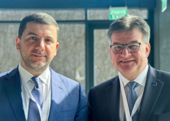 Krasniqi i kërkon ndihmë Lajçakut për heqjen e masave të BE-së ndaj Kosovës