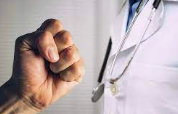 Leposaviq, mjekja në QKMF kanoset nga pacienti