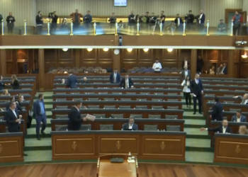 Vetëvendosje lëshon seancën e thirrur nga opozita mbi kontratat njëburimore