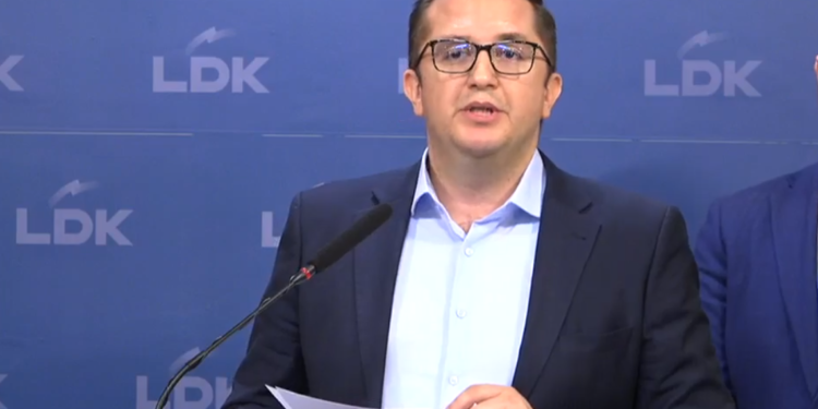 LDK tregon vlerën e kontratave njëburimore të nënshkruara nga disa ministri