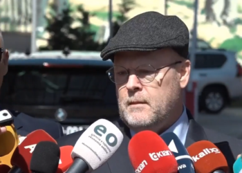 Hovenier: E respektojmë vendimin e BQK-së, Bislimi nuk dha asnjë propozim specifik