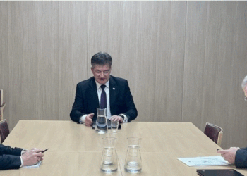 Bislimi e Petkoviq takohen sot në Bruksel, vazhdojnë bisedimet për dinarin