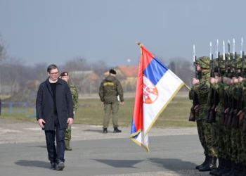 Vuçiq: Eksportojmë të gjitha armët që mundemi