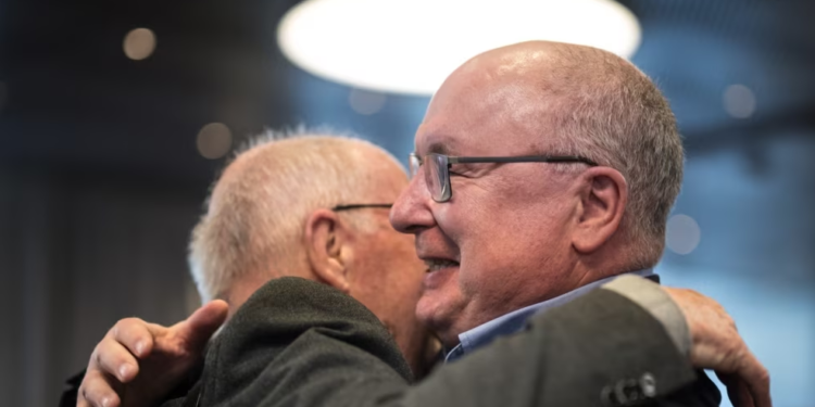 Votuesit zviceranë votojnë për pensionin e 13-të brenda vitit