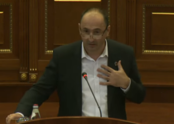 Aliu:Tërhiqeni këtë seancë, ftojeni kabinetin Qeveritar