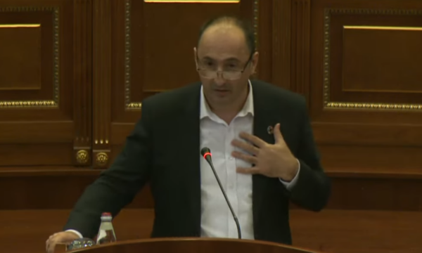 Aliu:Tërhiqeni këtë seancë, ftojeni kabinetin Qeveritar