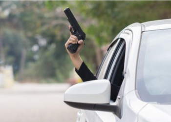 Gjuajtje me armë zjarri në Prishtinë, policia gjen njolla gjaku