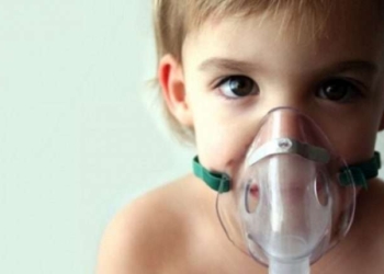 Ndotja e ajrit rrit rrezikun e astmës tek foshnjat!