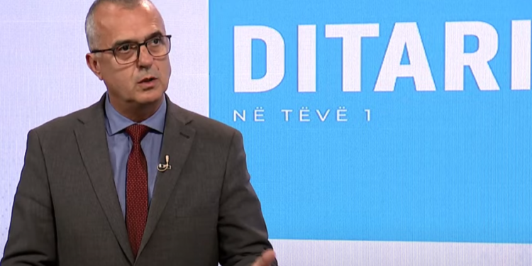 Dugolli për kërcënimet e Vuçiq: S’duhet të flihet qetë duke i ditur synimet e Serbisë