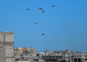 SHBA-ja dhe Jordania hedhin ndihma nga ajri në Gazë