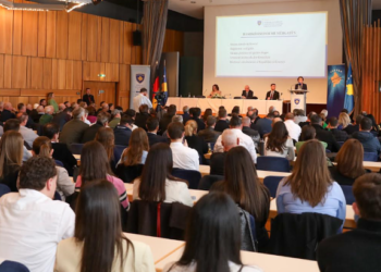 Gërvalla njofton mërgatën për uljen e çmimeve për shërbimet që marrin në ambasada e konsullata