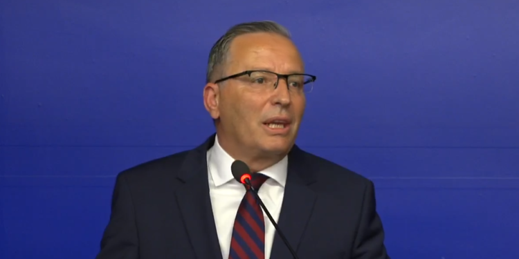 Hamza pranon kandidimin për kryeministër, e quan nder dhe përgjegjësi