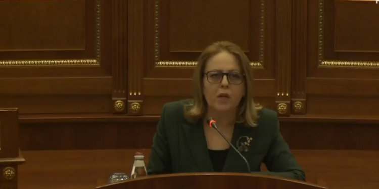 Bajrami: Kjo qeveri nënshkroi 1800 kontrata njëburimore në vlerë 240 milionë euro