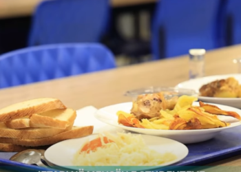 Iftari në mensën e studentëve