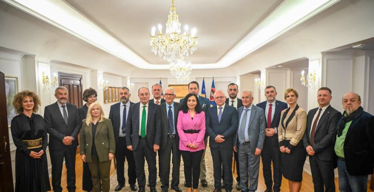 Osmani takon delegacionin boshnjak: Të zbatohen parimet e marrëveshjes së Procesit të Berlinit