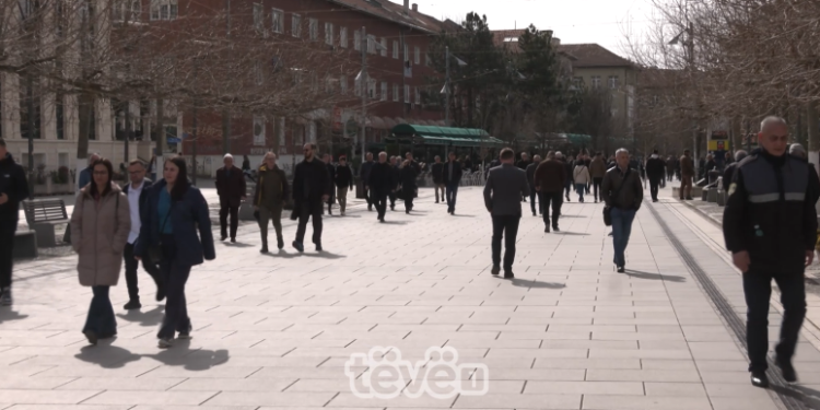 Në janar vlera e kredive ka arritur 137 milionë euro, çka po i shtyn kosovarët të marrin kredi?