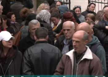 Punëtorët teknikë në grevë, studentët bojkotojnë mësimet