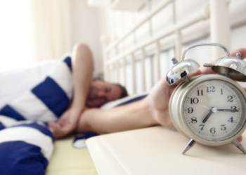 Pse është mirë të zgjoheni në të njëjtën orë çdo ditë