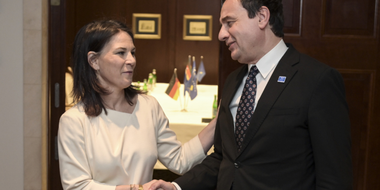 Kurti pritet nga Baerbock, kërkon mbështetjen gjermane deri në anëtarësimin e Kosovës në KiE