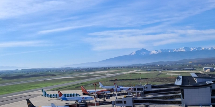 AShNA: Trafiku ajror komercial shënon rritje 21.3%