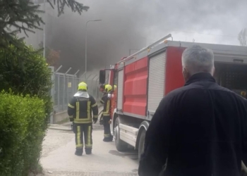 Përfshihet nga zjarri objekti i KOSTT-it në Prishtinë