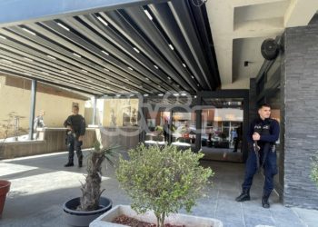 Policia vendos kamera sigurie në restorantin e konfiskuar të Milan Radoiçiq