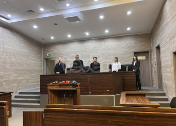 Në rigjykim, dënohet me 35 vjet burgim i akuzuari për vrasjen e bashkëshortes me sëpatë