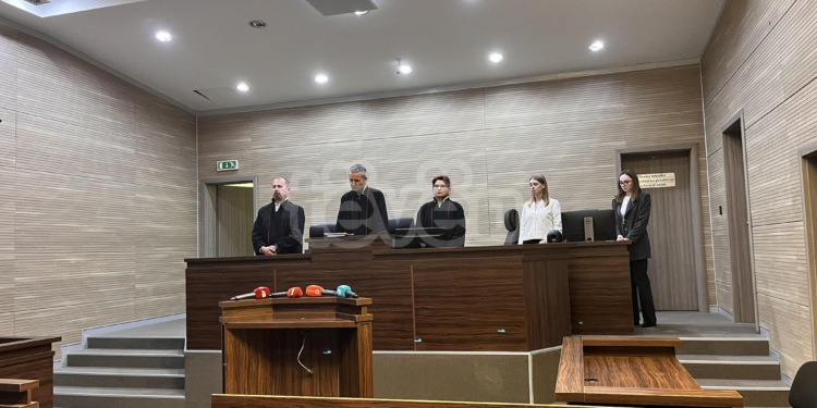 Në rigjykim, dënohet me 35 vjet burgim i akuzuari për vrasjen e bashkëshortes me sëpatë