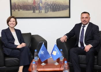 Maqedonci zyrtares së NATO-s: Trupat ushtarake serbe përreth kufirit me Kosovën, kërcënim i vazhdueshëm