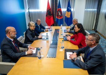 Osmani pret në takim kryeparlamentaren e Shqipërisë, flasin për bashkëpunim mes dy shteteve