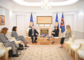 Presidenca njofton çka u diskutua në takimin Osmani- Hovenier