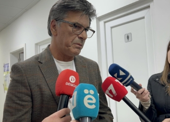 Kryeziu: Qendrat e votimit nuk i plotësojnë mjaftueshëm kriteret për fshehtësi të votës