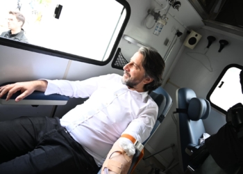 Rama dhuron gjak në Ditën e Dëshmorëve në Prishtinë