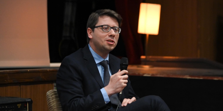 240 të rinj përfitojnë trajnime falas në teknologji informative