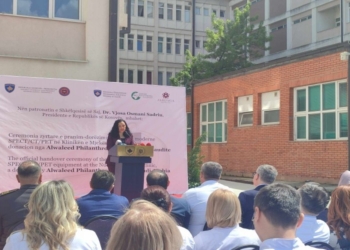 Osmani për donacionin në QKUK: Rikthim i dinjitetit për pacientët