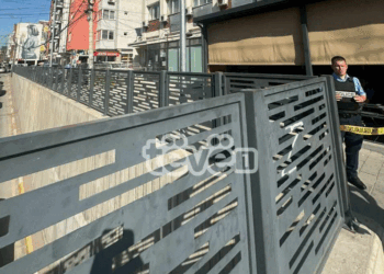 Sot i jepet lamtumira e fundit 21-vjeçares që u vra nga ish-bashkëshorti në Ferizaj