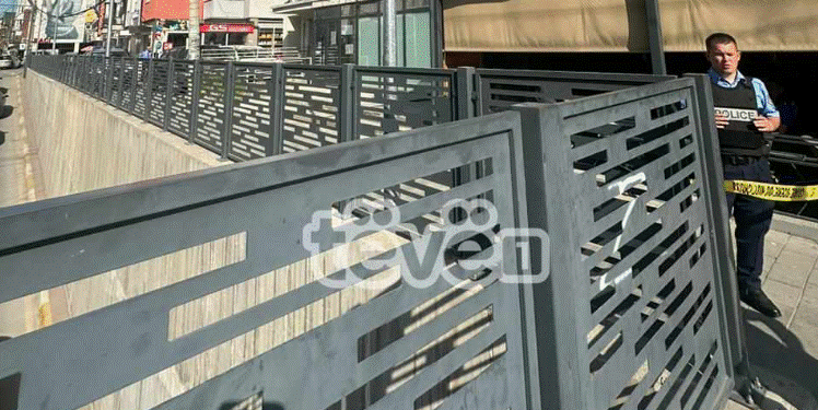 Sot i jepet lamtumira e fundit 21-vjeçares që u vra nga ish-bashkëshorti në Ferizaj