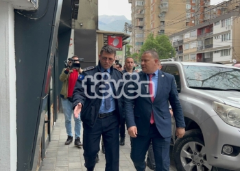 Hoxha për aktakuzën e vrasësit të gruas në Pejë: Do të shikohet nëse ka pasur lëshime nga policia