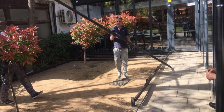 Inspektorati i Prishtinës detyron bizneset të kthejnë në gjendjen normale hapësirat publike të uzurpuara